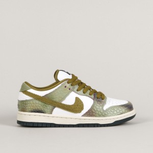 Nike SB x Alexis Dunk Low Pro Chameleon
